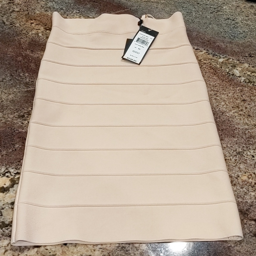 BCBG nude skirt